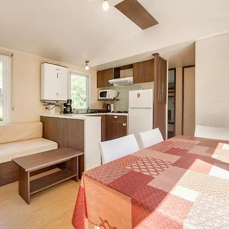 Mobil-home Piscine Kemp Thiviers