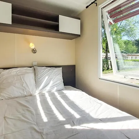 Kemp Mobil-home Piscine Thiviers